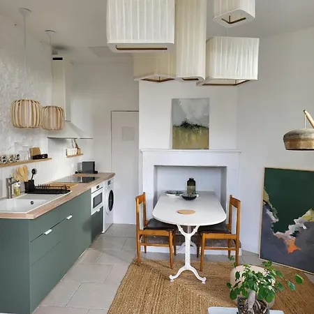 La Verrerie, Terrasse Et Jardinet *